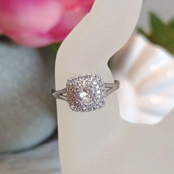 BNWT Bundle Of 4 Adjustable Rings - Picture 7 of 7